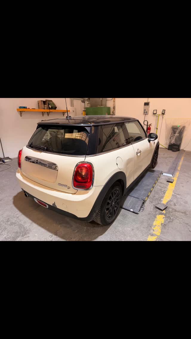 Mini en el taller Auto Smile